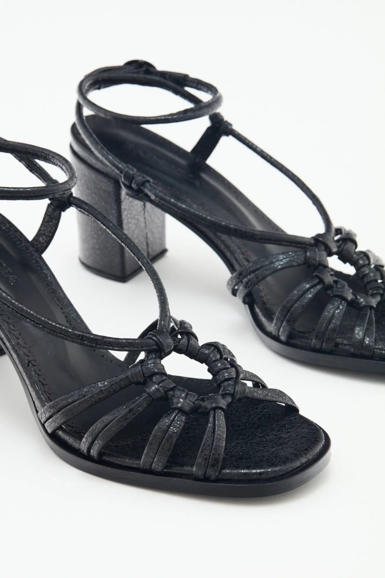 SANDALIA YORU LOW NEW